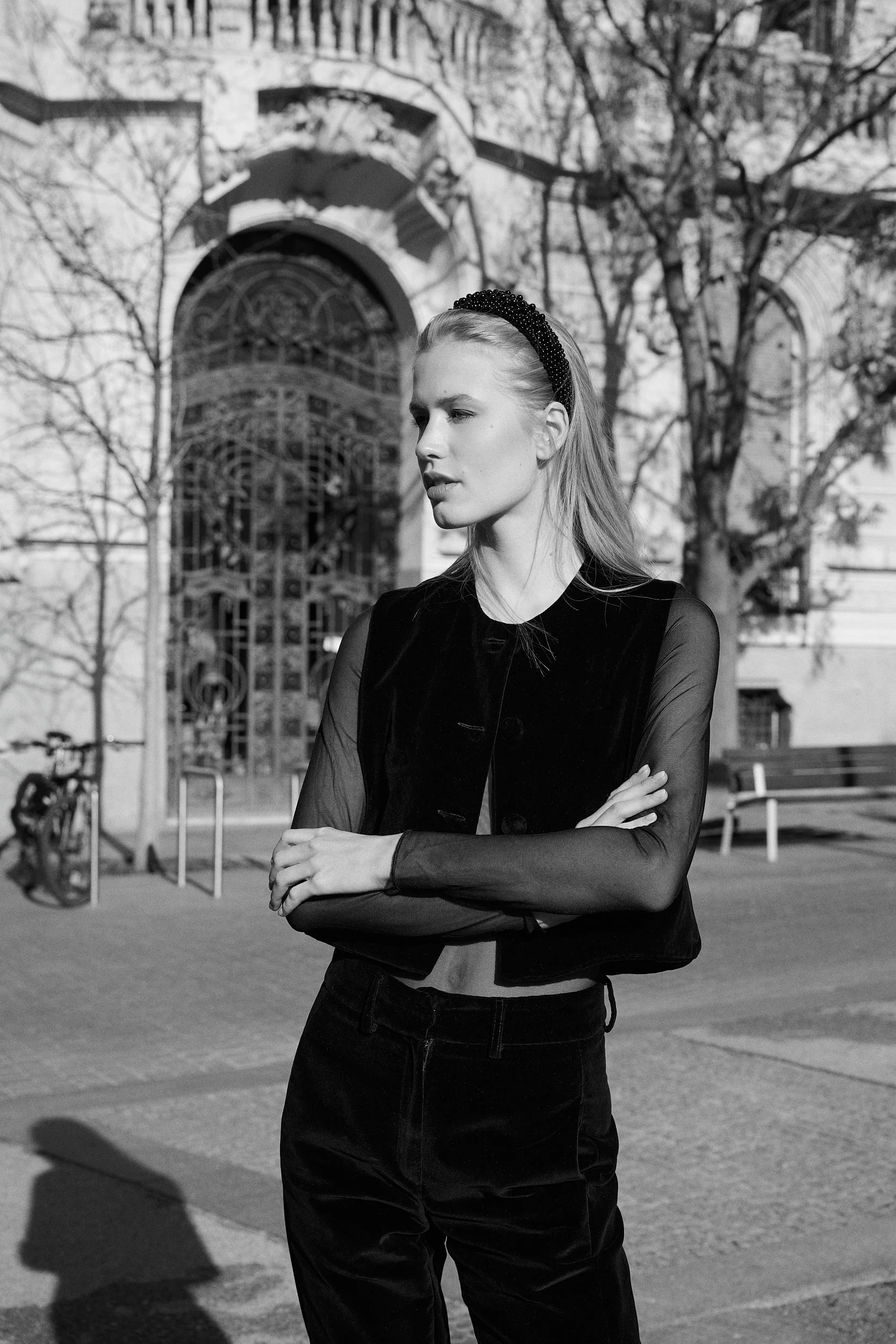 BLACK MARLOW VEST - Image 4