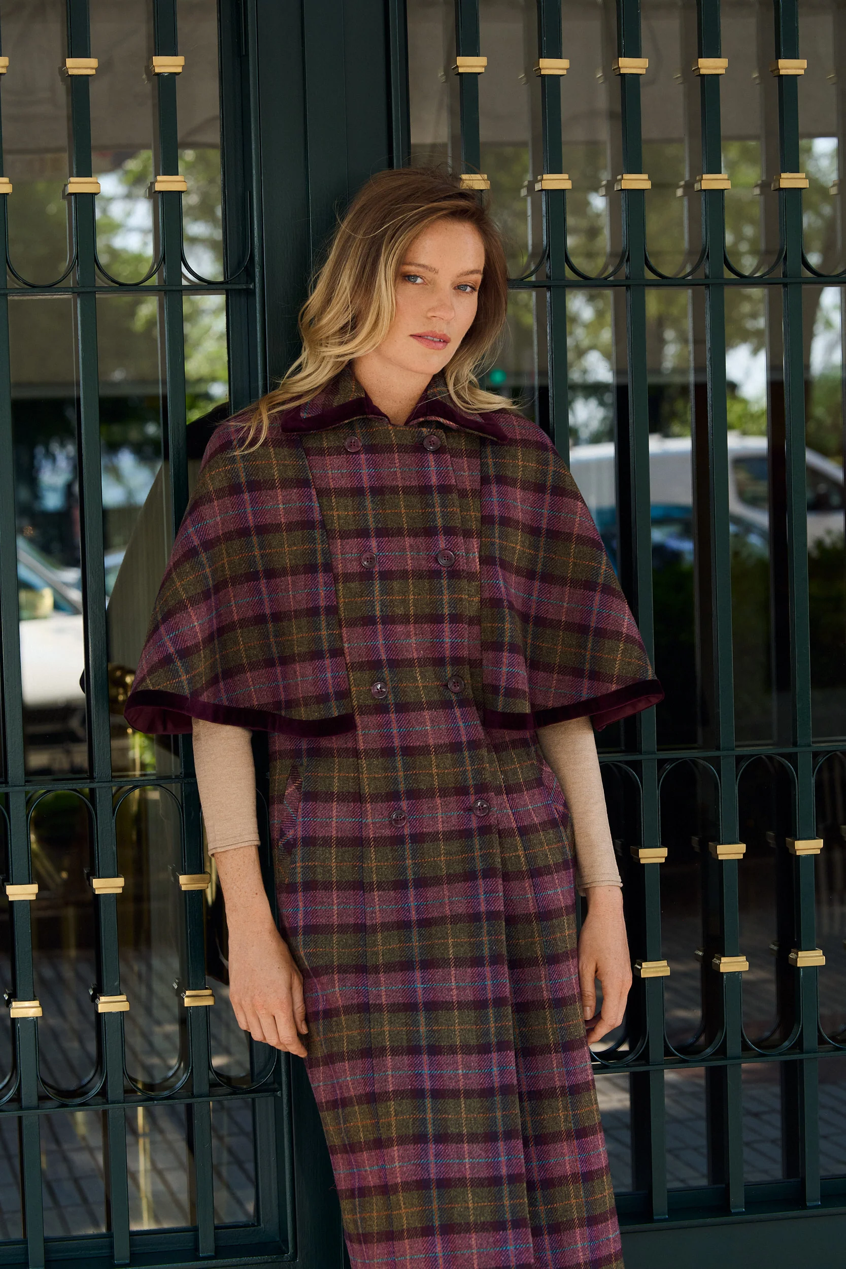 LAURENCE CAPE - Image 4